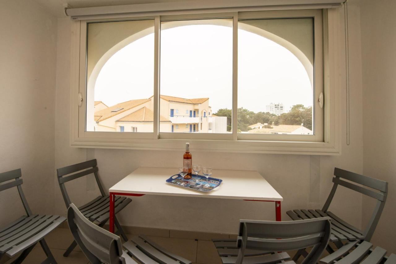 Appartement A 900M De La Plage Aux Sables D'Olonne レ・サ​​ーブル・ドロンヌ エクステリア 写真